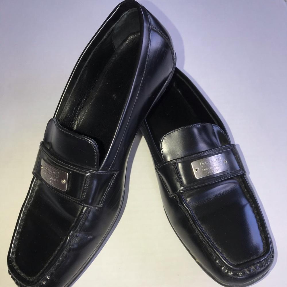 Coach Ladies 6 1/2 black slip on dress shoes NICE!